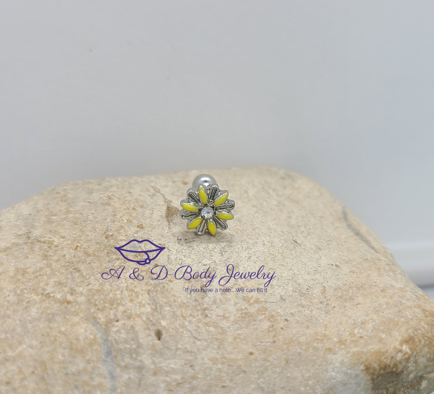 Yellow Daisy Cartilage Earring - Cartilage Barbell