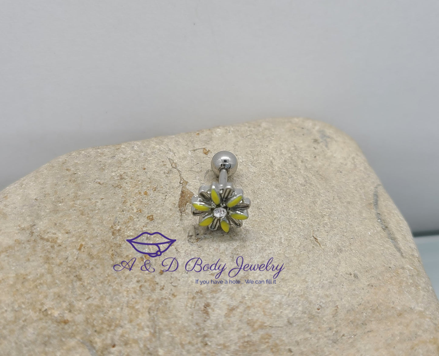 Yellow Daisy Cartilage Earring - Cartilage Barbell