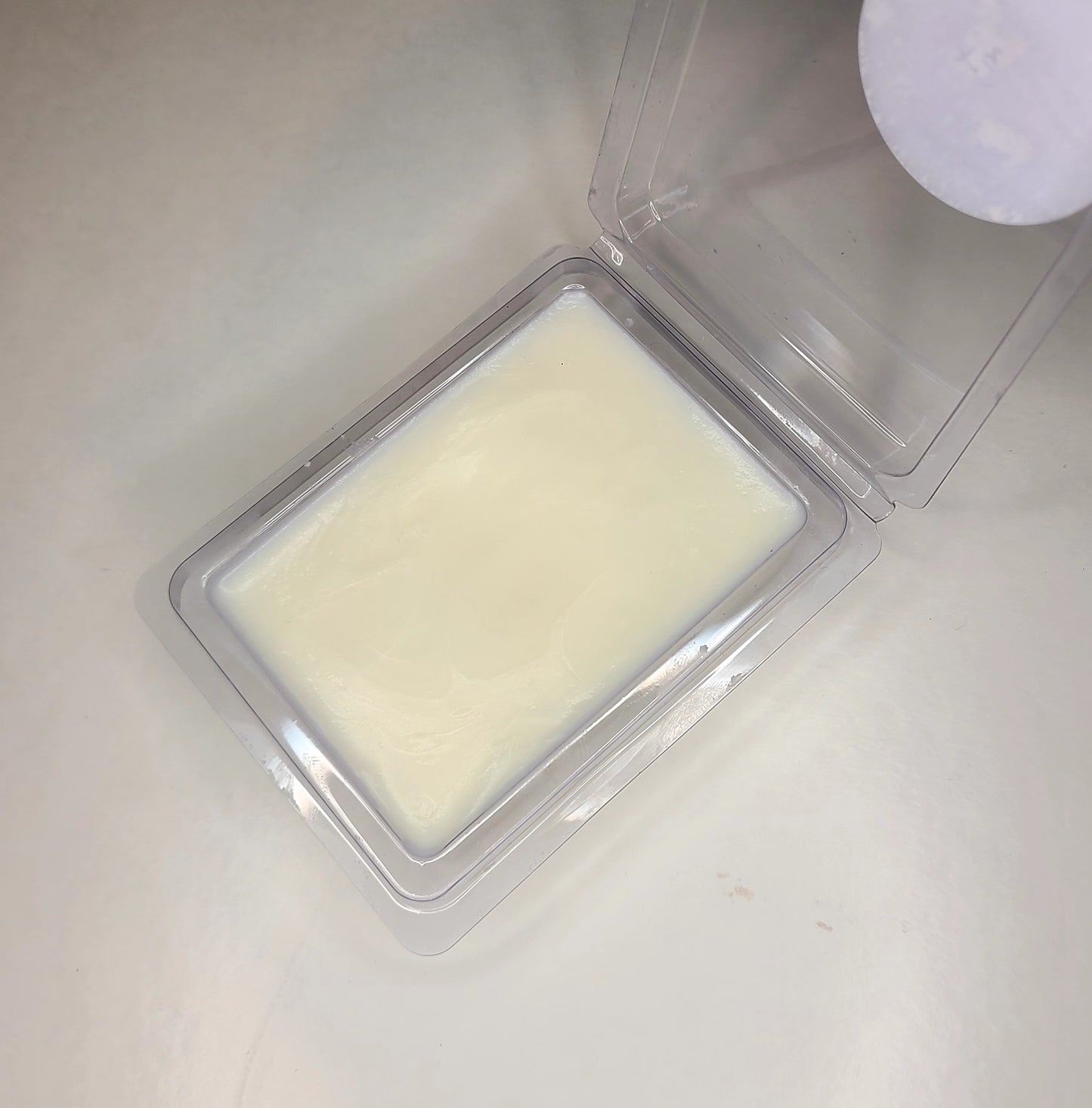 Clam Shell Soy Wax Melt - Lemon Verbena Scented