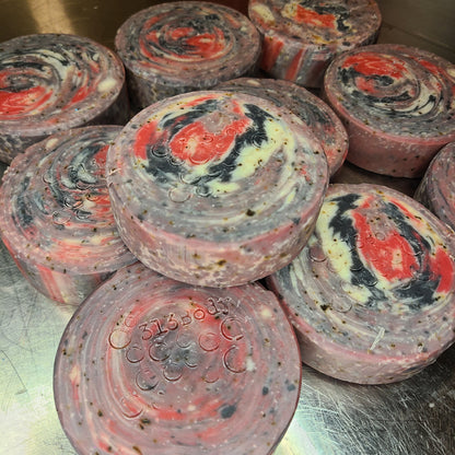 HEY HEY Hockeytown Handcrafted Soap - Eucalyptus & Spearmint Scented - Coffee Grounds Exfoliating