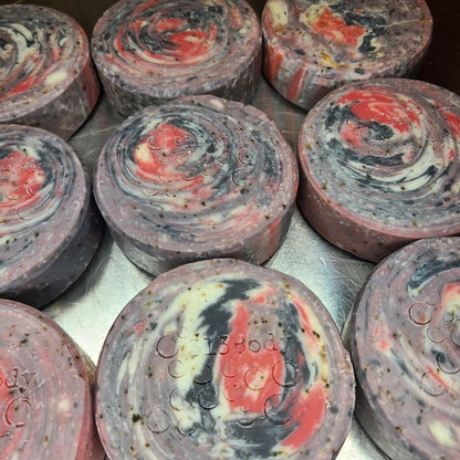 HEY HEY Hockeytown Handcrafted Soap - Eucalyptus & Spearmint Scented - Coffee Grounds Exfoliating