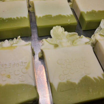 Pickford Sweet Grass Handcrafted Soap - Sweet Grass Scented