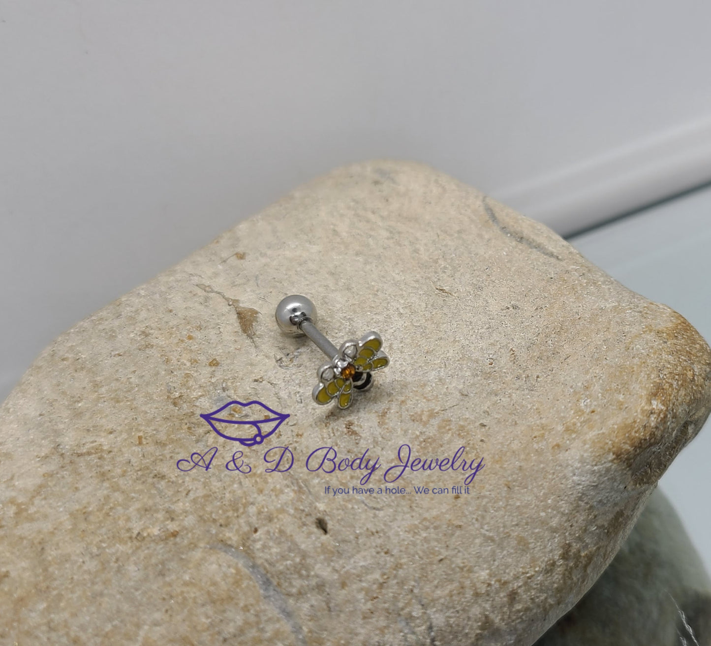 Bumble Bee Cartilage Earring - Cartilage Barbell